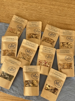 Crunchy Granola trial package with 8 delicious baked mueslis - Kopie